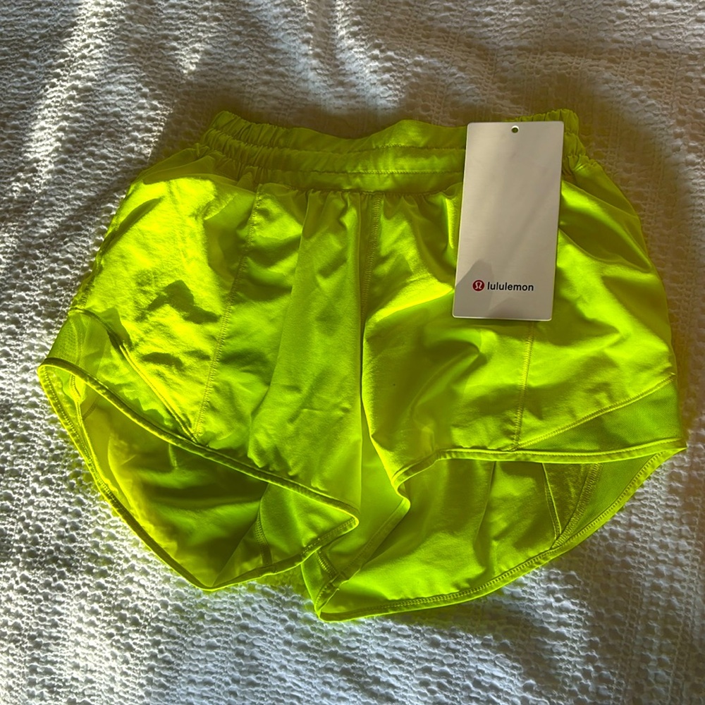 Hotty Hot lululemon HR short